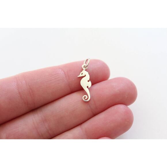Sterling Silver Seahorse Charm - Picture 1 of 3